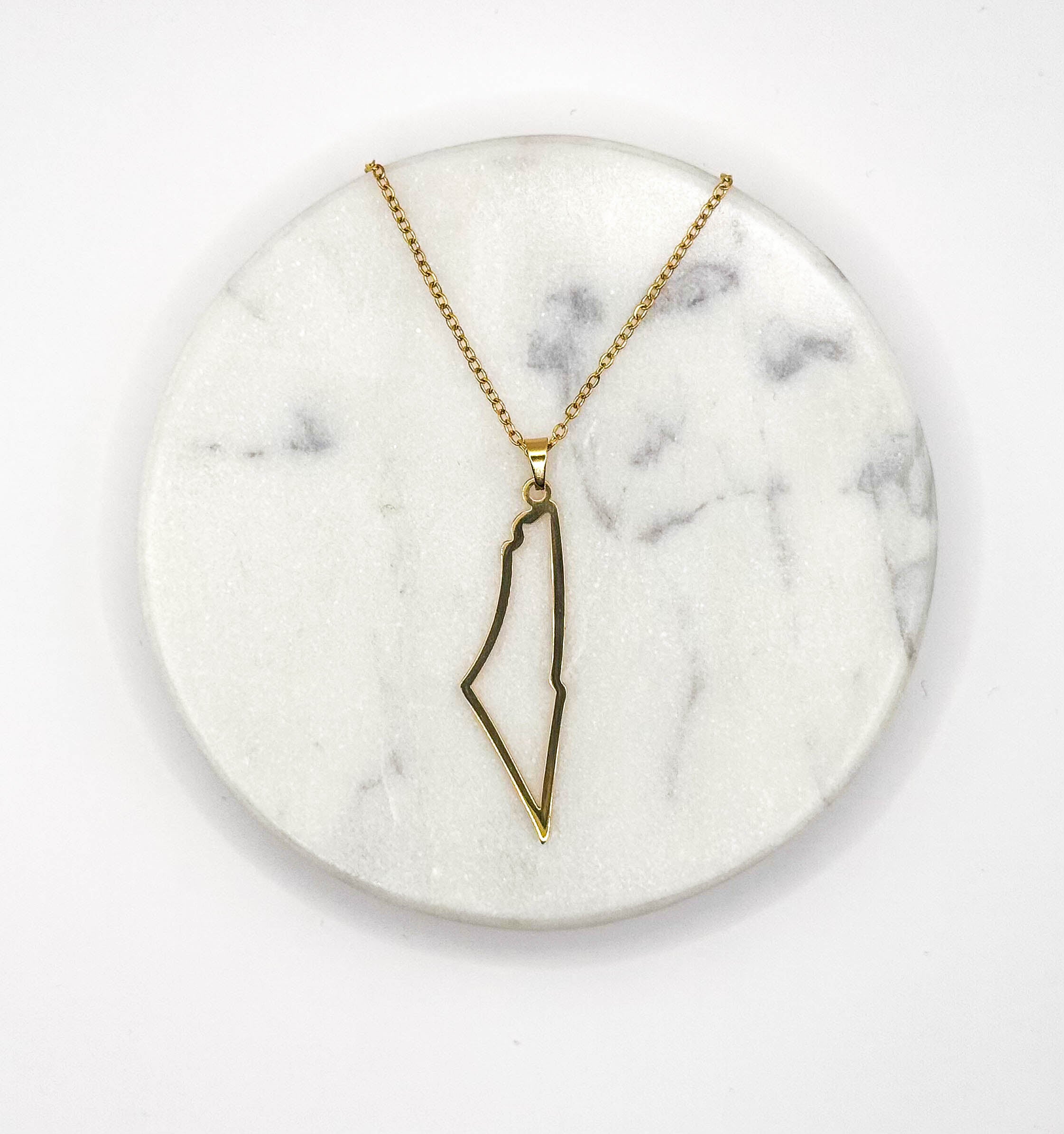 Halskjede formet som Palestina-kart i gullfarge